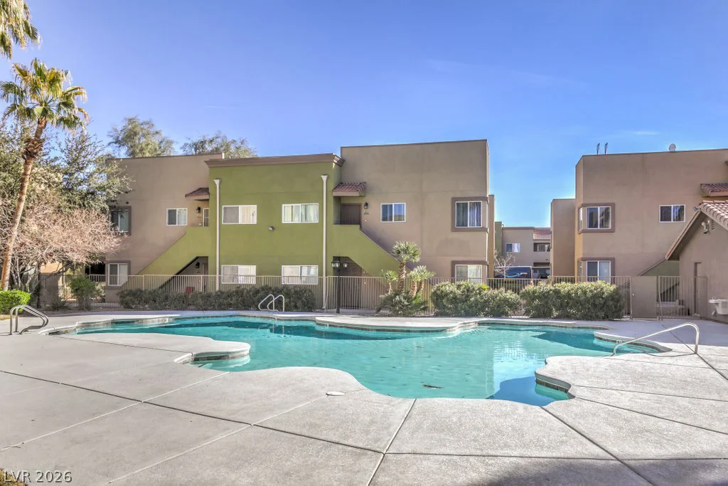 1858 Decatur, Las Vegas, NV 89108