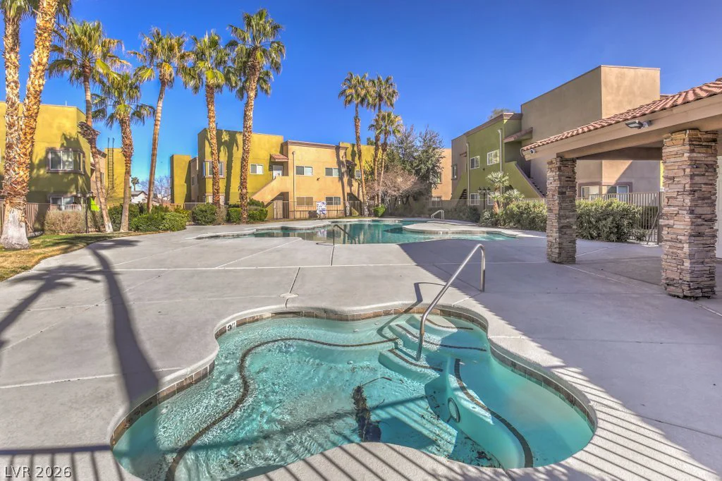1858 Decatur, Las Vegas, NV 89108