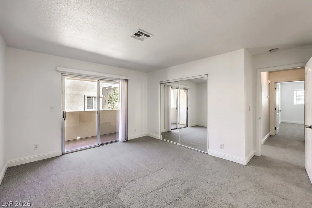 1858 Decatur, Las Vegas, NV 89108