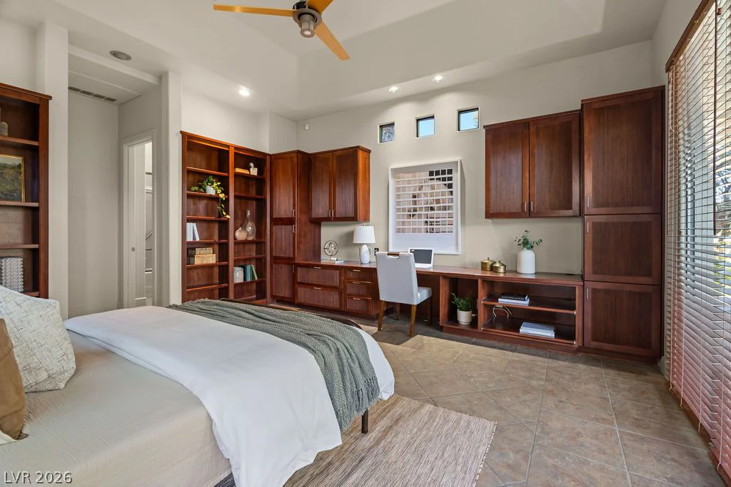628 Edgebrook, Las Vegas, NV 89145