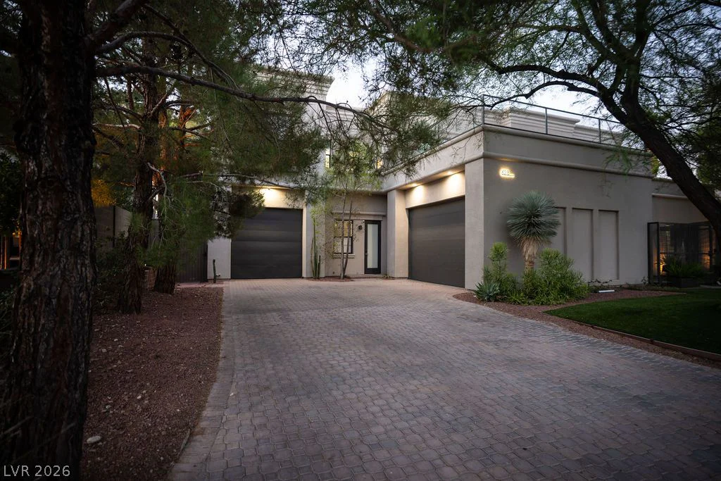 628 Edgebrook, Las Vegas, NV 89145
