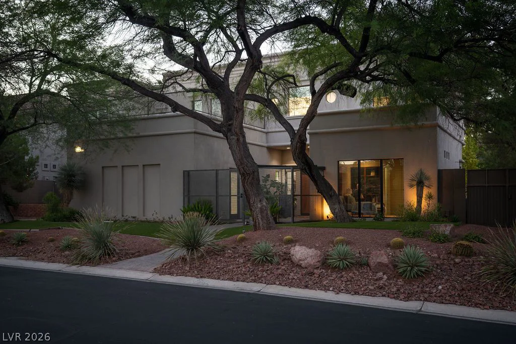 628 Edgebrook, Las Vegas, NV 89145