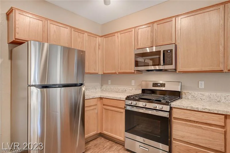 9128 Blue Raven, Las Vegas, NV 89143