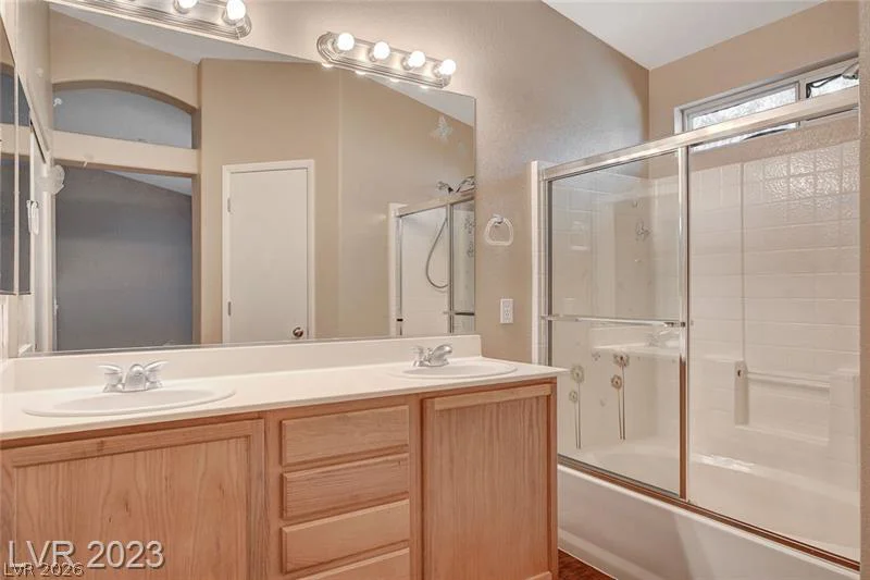 9128 Blue Raven, Las Vegas, NV 89143