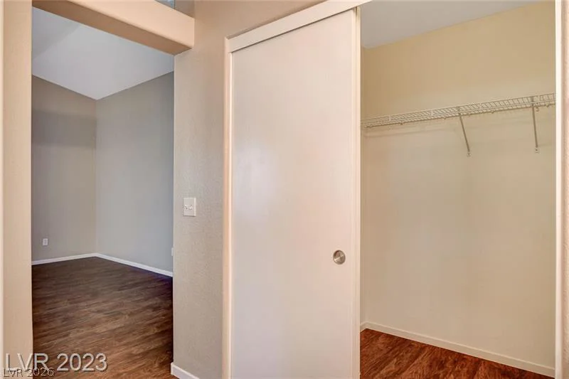 9128 Blue Raven, Las Vegas, NV 89143