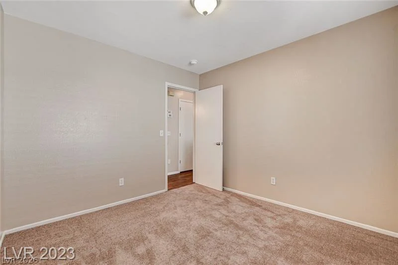 9128 Blue Raven, Las Vegas, NV 89143