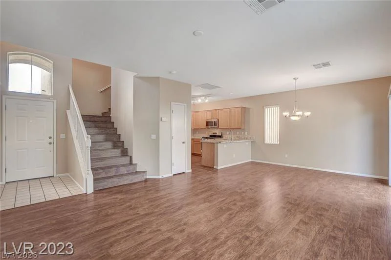 9128 Blue Raven, Las Vegas, NV 89143