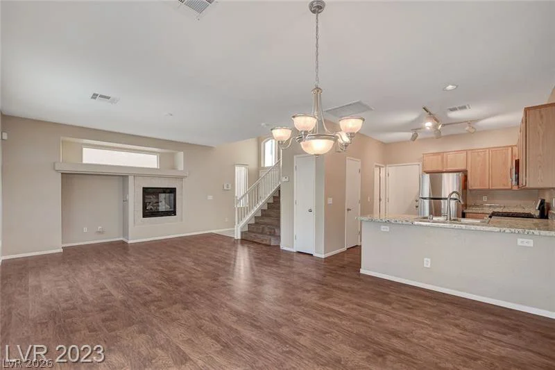 9128 Blue Raven, Las Vegas, NV 89143