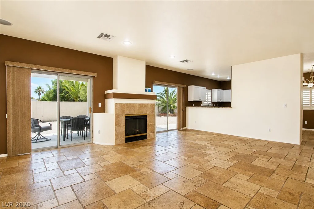 7705 Four Seasons, Las Vegas, NV 89129