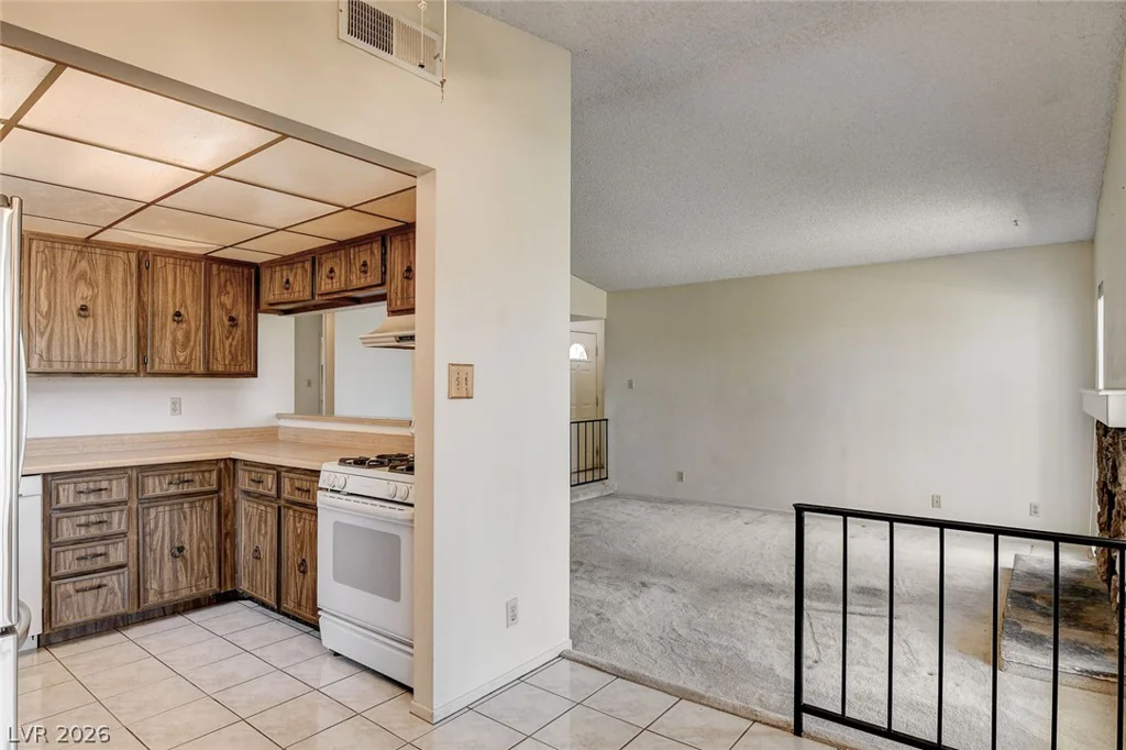 6882 Tiffollo, Las Vegas, NV 89156