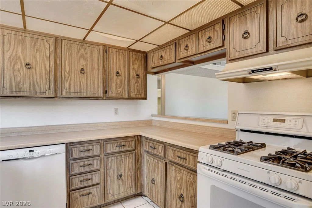 6882 Tiffollo, Las Vegas, NV 89156