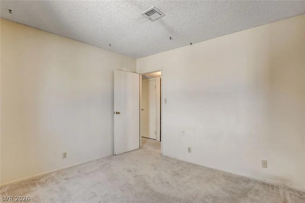 6882 Tiffollo, Las Vegas, NV 89156