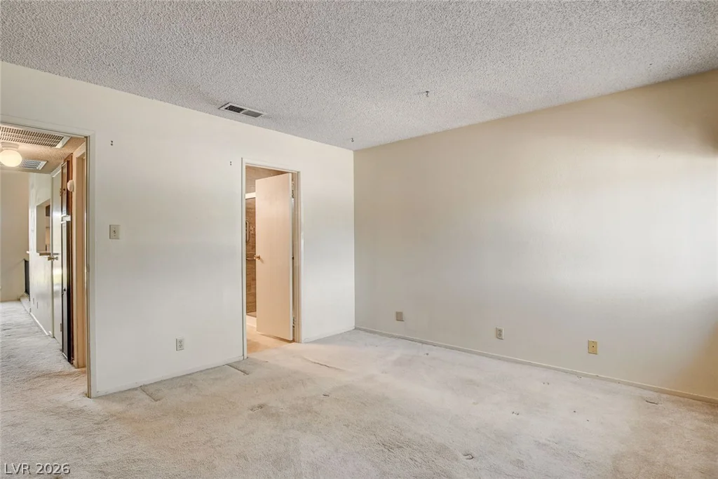 6882 Tiffollo, Las Vegas, NV 89156