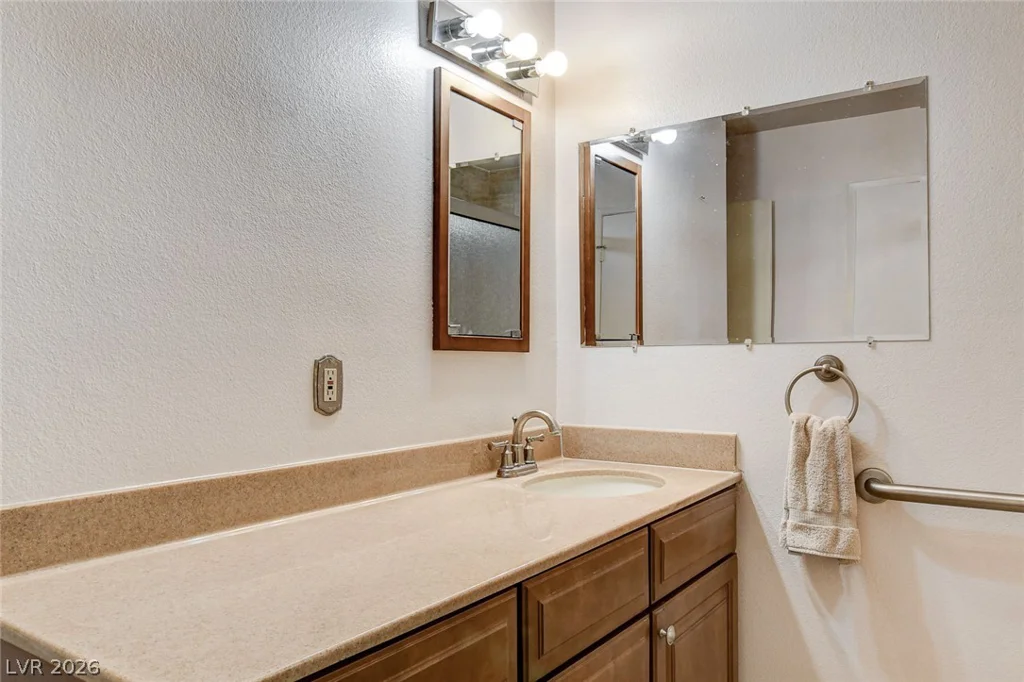 6882 Tiffollo, Las Vegas, NV 89156