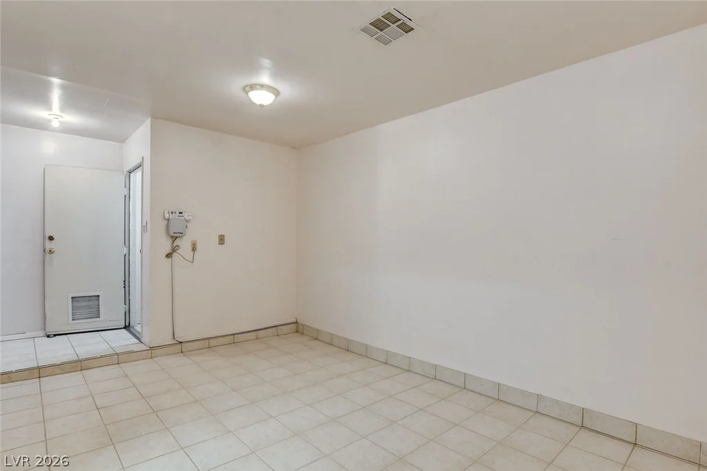 6882 Tiffollo, Las Vegas, NV 89156