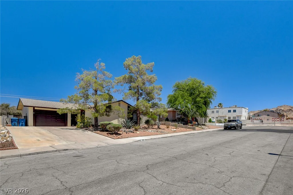 6882 Tiffollo, Las Vegas, NV 89156
