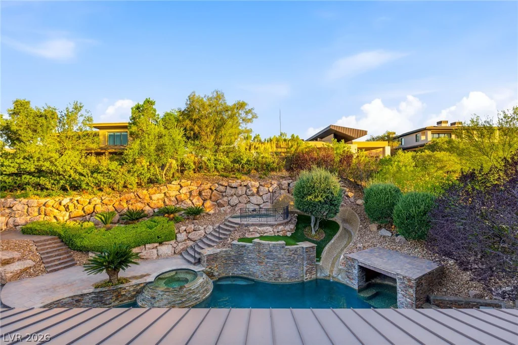 47 Soaring Bird, Las Vegas, NV 89135