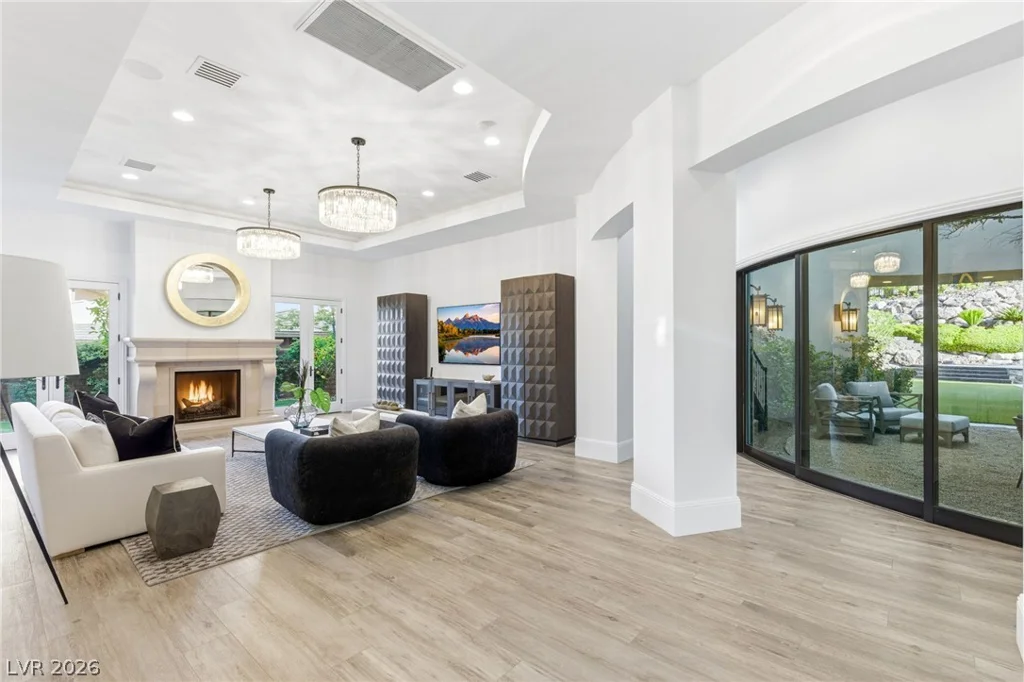 47 Soaring Bird, Las Vegas, NV 89135