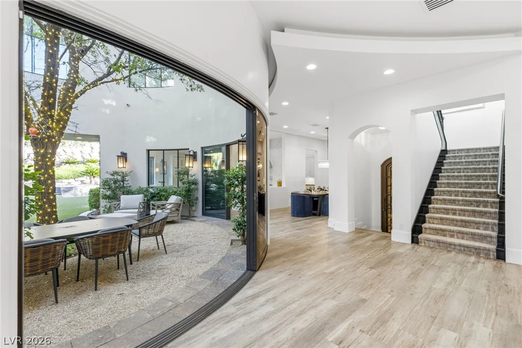 47 Soaring Bird, Las Vegas, NV 89135