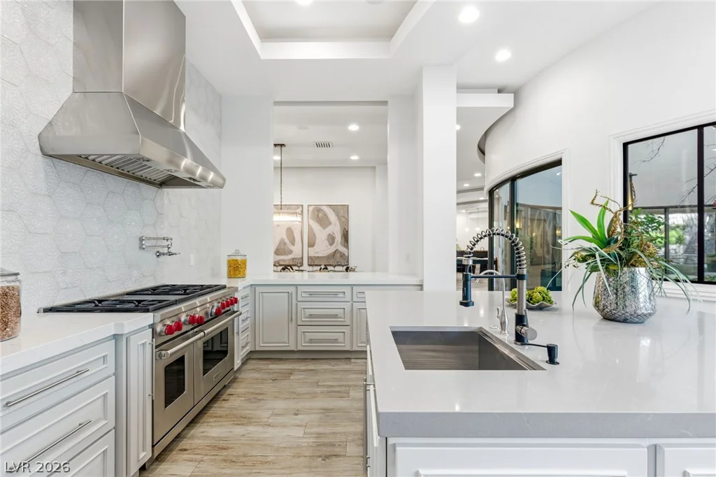 47 Soaring Bird, Las Vegas, NV 89135