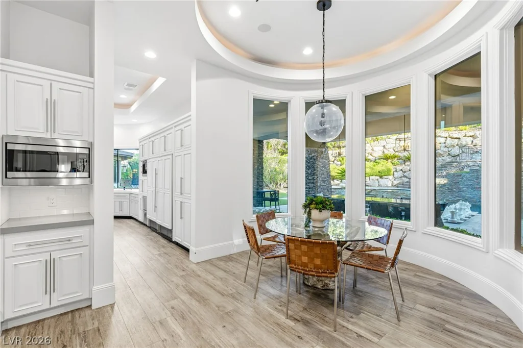 47 Soaring Bird, Las Vegas, NV 89135