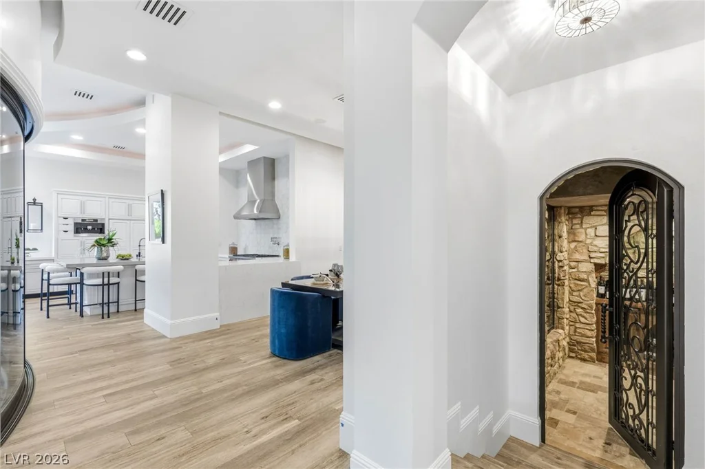 47 Soaring Bird, Las Vegas, NV 89135