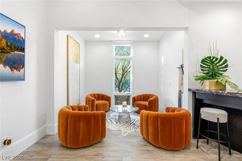 47 Soaring Bird, Las Vegas, NV 89135