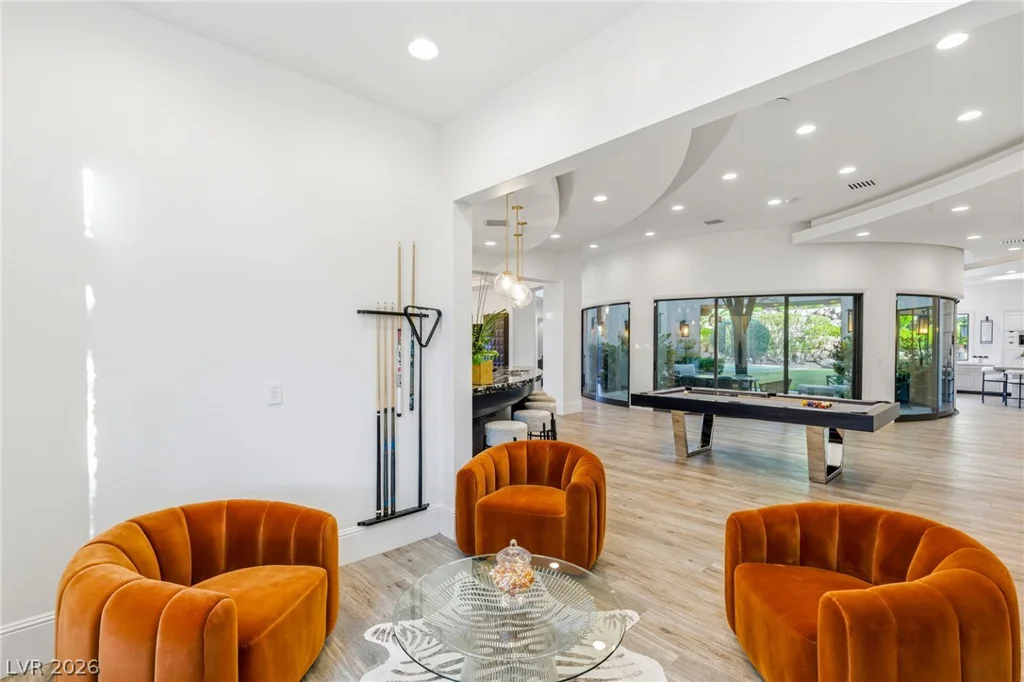 47 Soaring Bird, Las Vegas, NV 89135