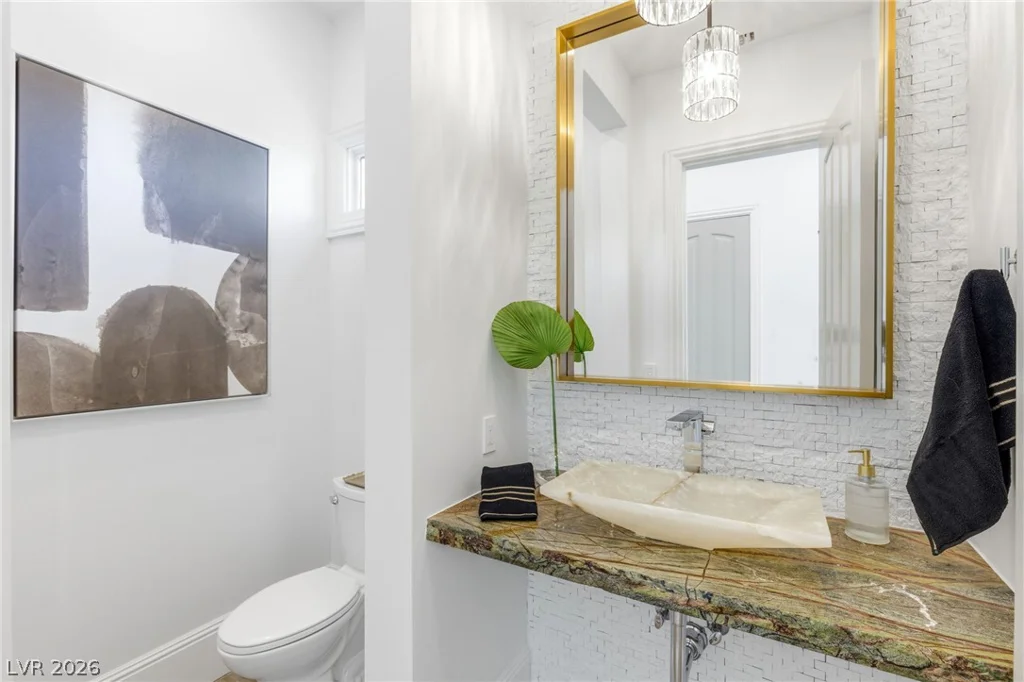 47 Soaring Bird, Las Vegas, NV 89135