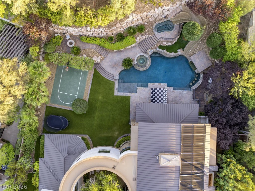 47 Soaring Bird, Las Vegas, NV 89135