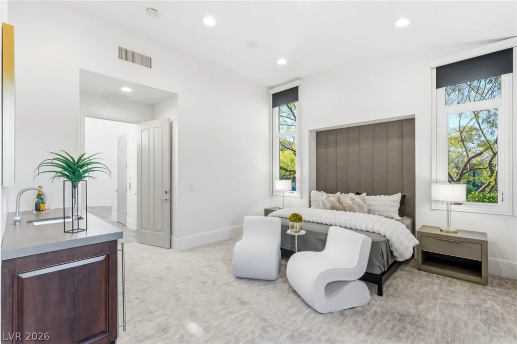 47 Soaring Bird, Las Vegas, NV 89135