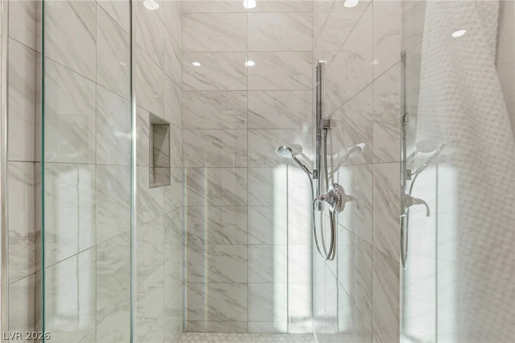 47 Soaring Bird, Las Vegas, NV 89135
