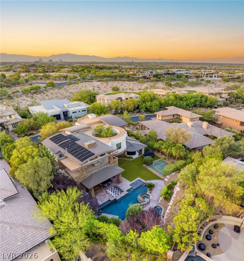 47 Soaring Bird, Las Vegas, NV 89135
