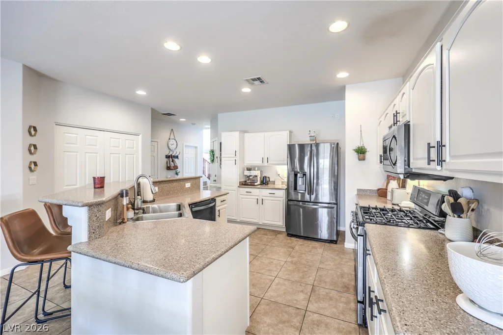 9432 Victory Garden, Las Vegas, NV 89149