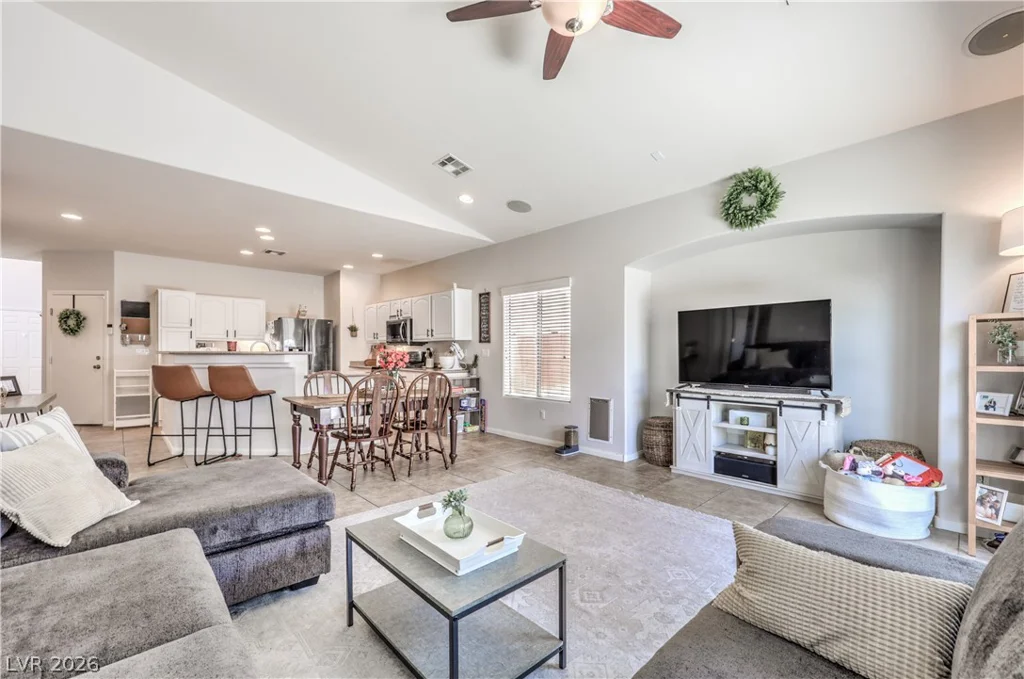 9432 Victory Garden, Las Vegas, NV 89149