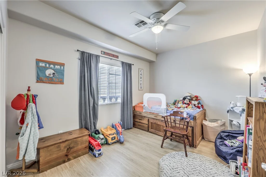 9432 Victory Garden, Las Vegas, NV 89149