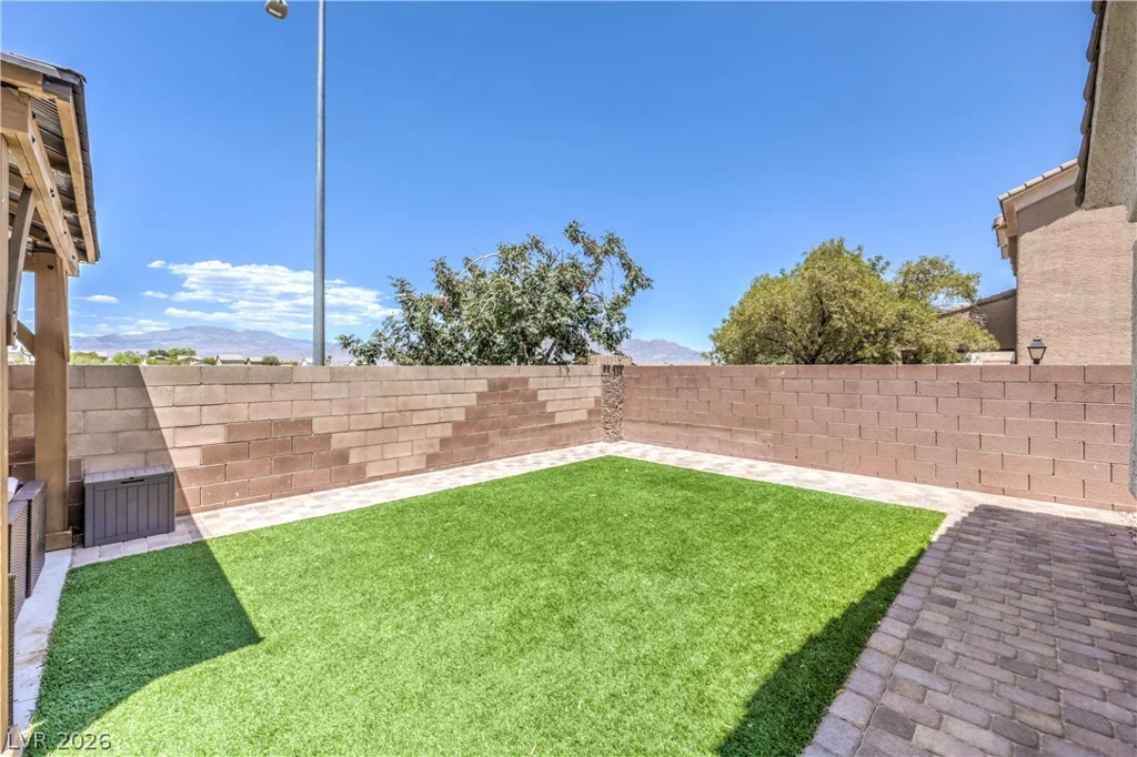 9432 Victory Garden, Las Vegas, NV 89149