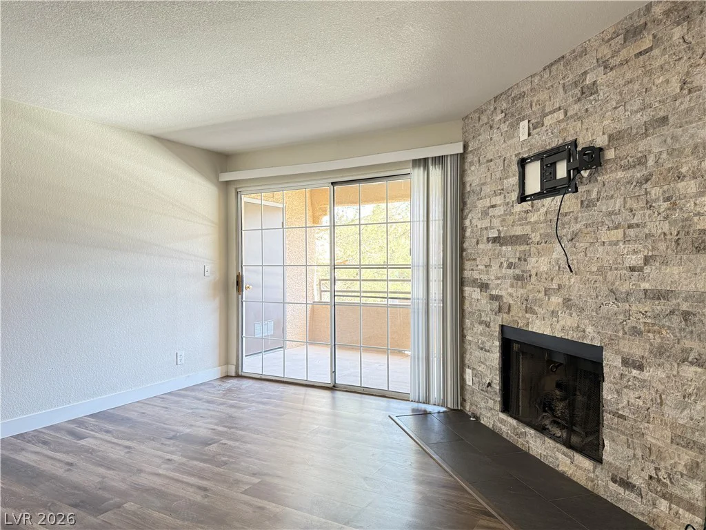 2200 Fort Apache, Las Vegas, NV 89117