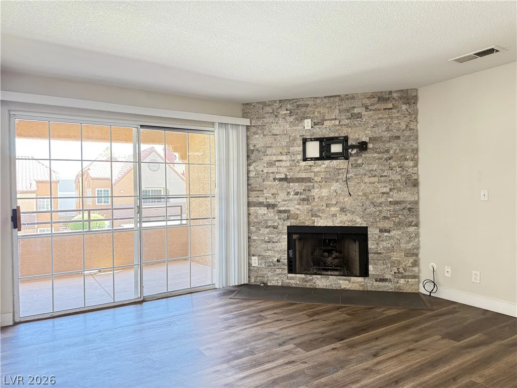 2200 Fort Apache, Las Vegas, NV 89117