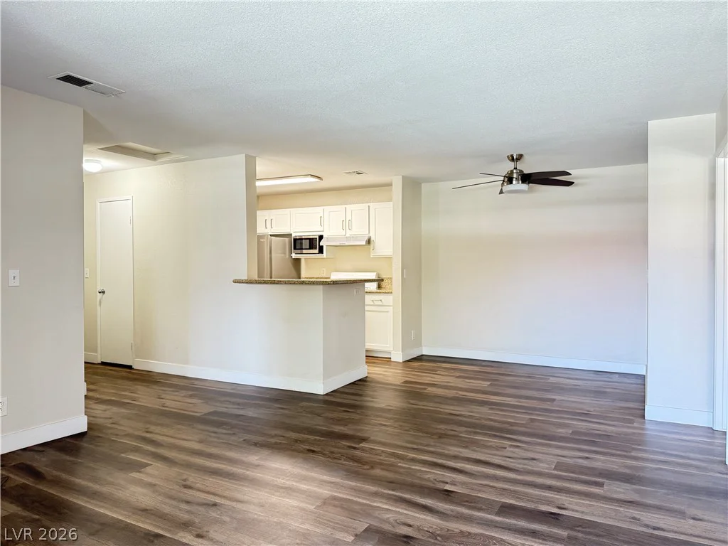 2200 Fort Apache, Las Vegas, NV 89117