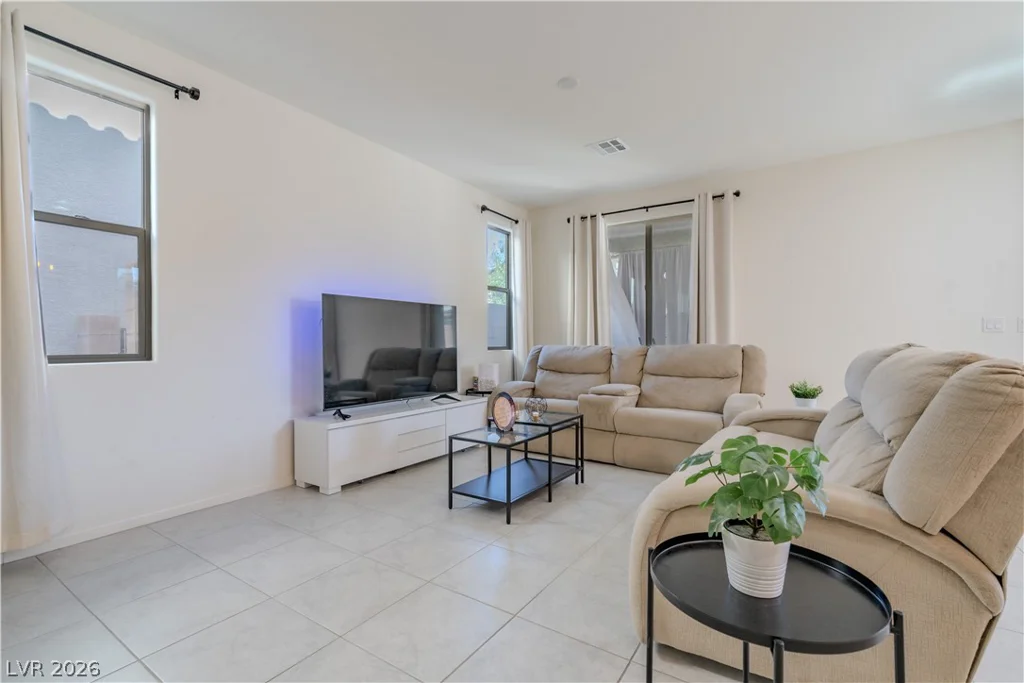 10045 Silver Comet, Las Vegas, NV 89178