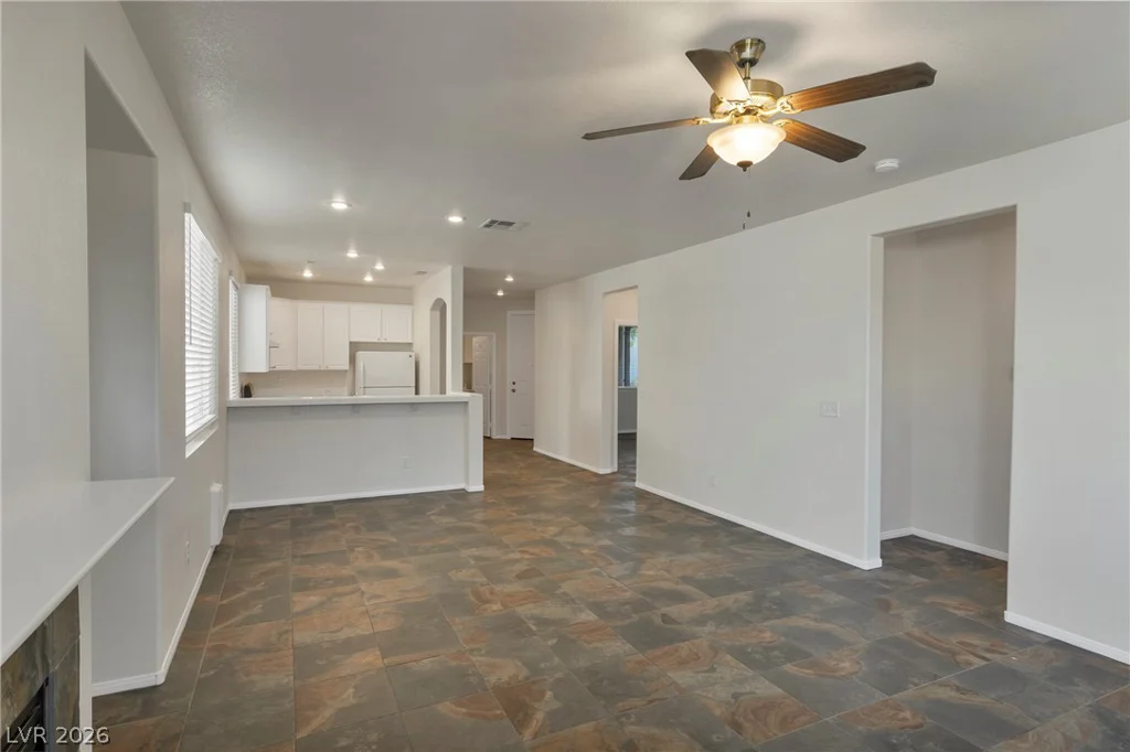 609 Elliot Peak, Las Vegas, NV 89183