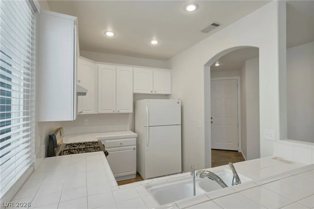 609 Elliot Peak, Las Vegas, NV 89183