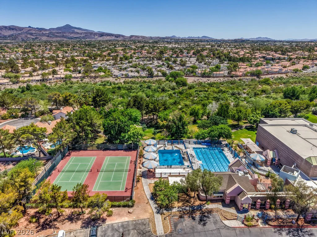 2027 Shadow Brook, Henderson, NV 89074
