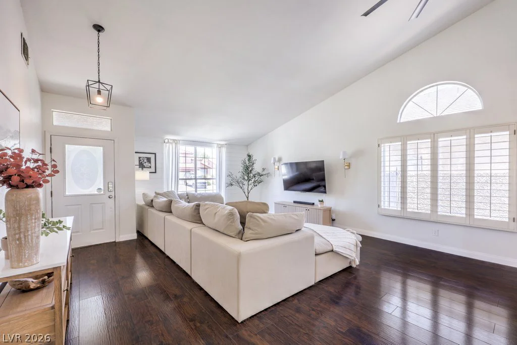 2027 Shadow Brook, Henderson, NV 89074