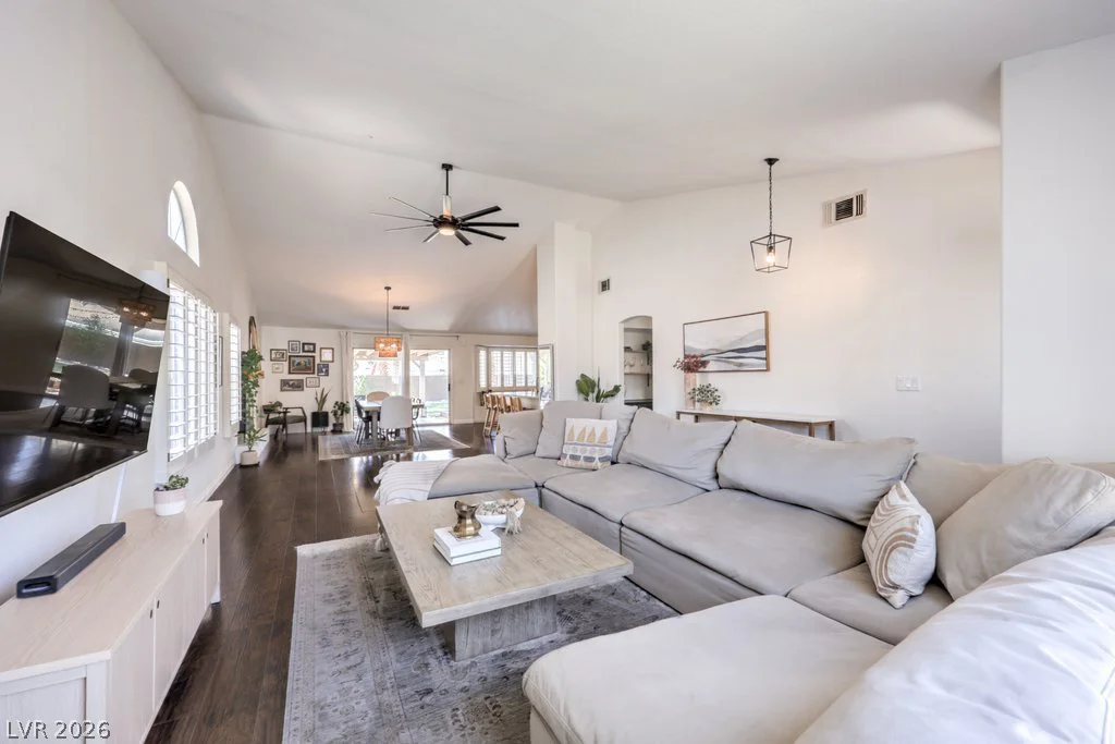 2027 Shadow Brook, Henderson, NV 89074