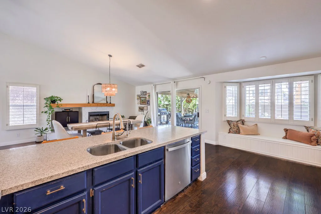 2027 Shadow Brook, Henderson, NV 89074