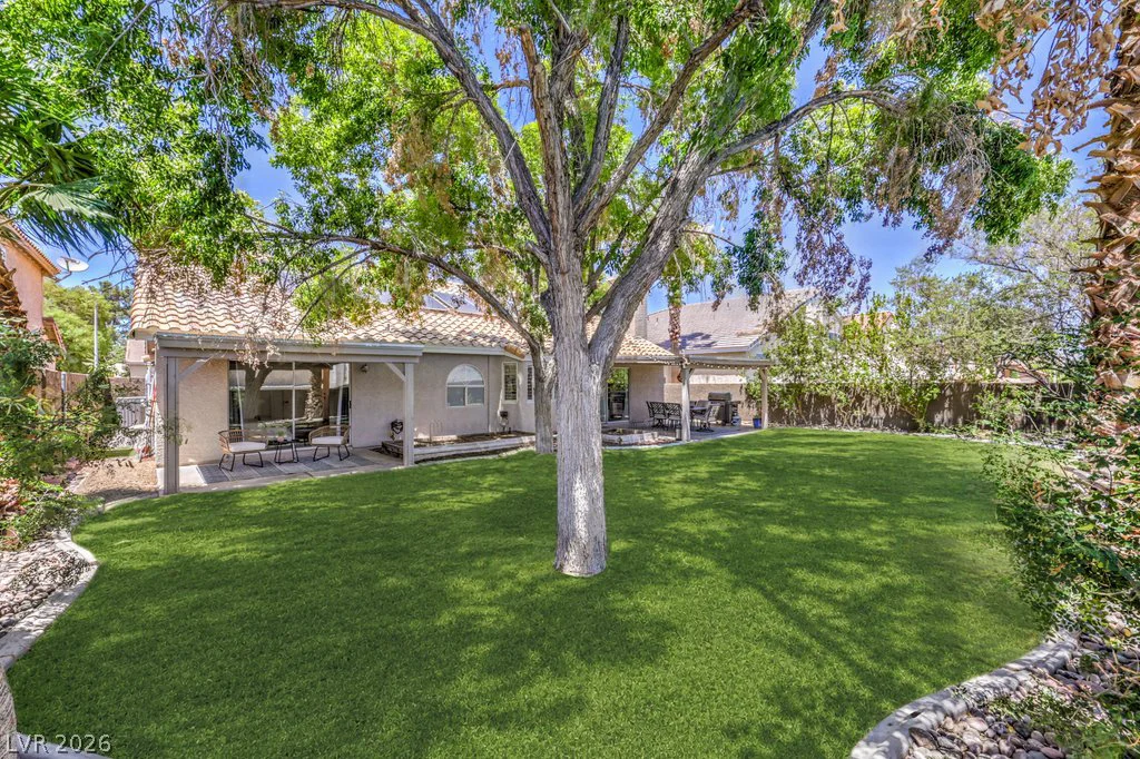 2027 Shadow Brook, Henderson, NV 89074