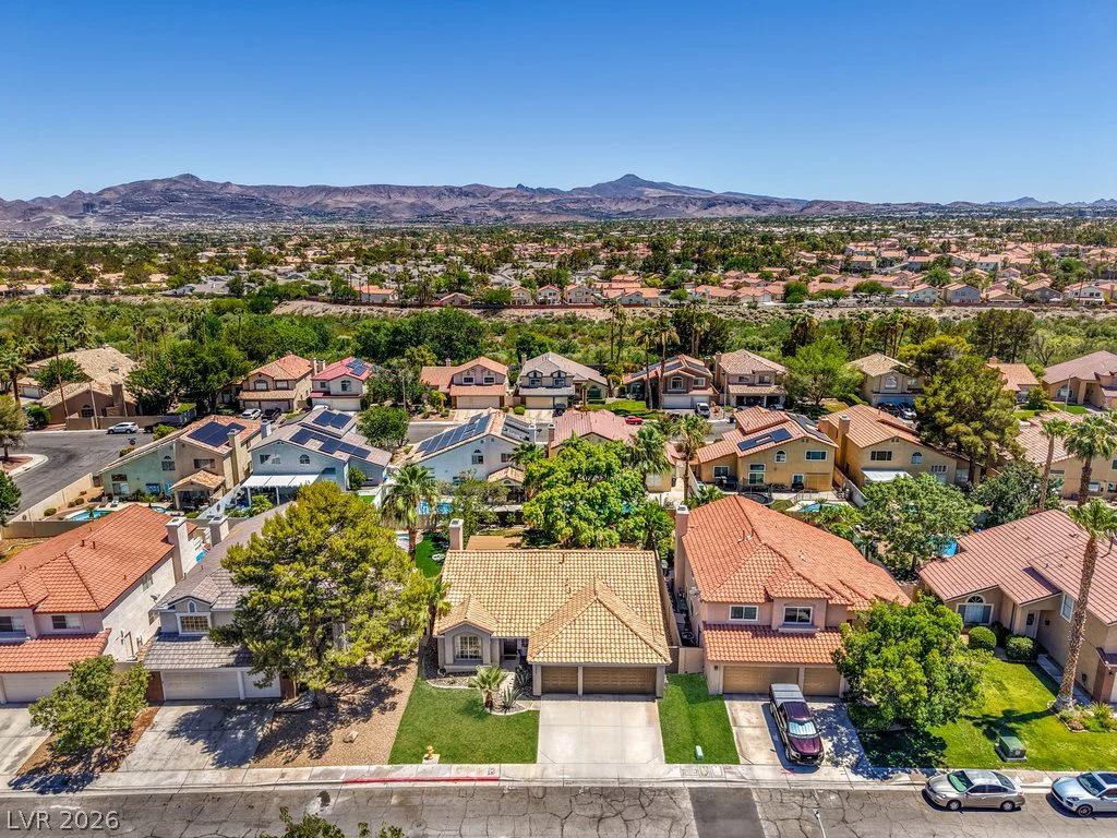 2027 Shadow Brook, Henderson, NV 89074