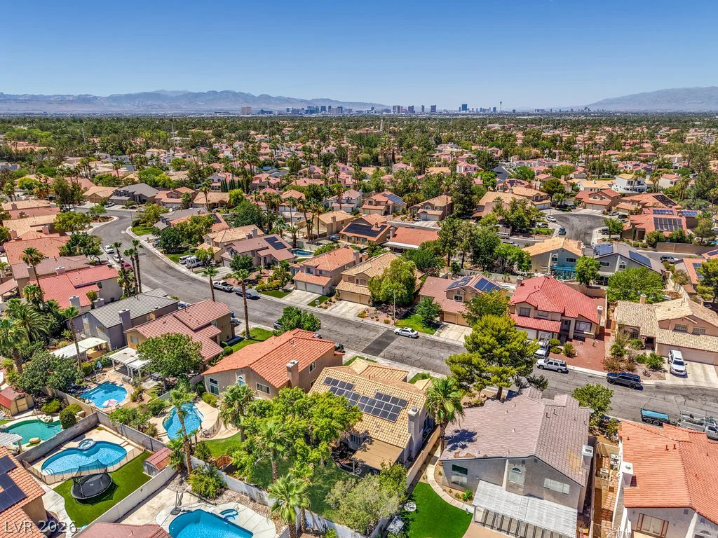 2027 Shadow Brook, Henderson, NV 89074